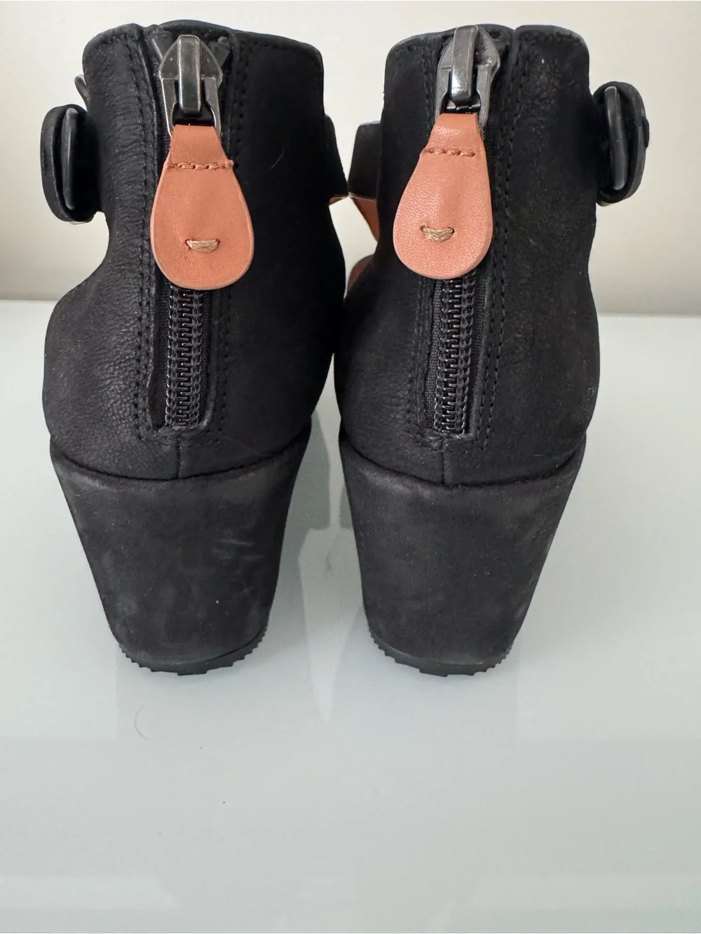 Kenneth Cole black strap